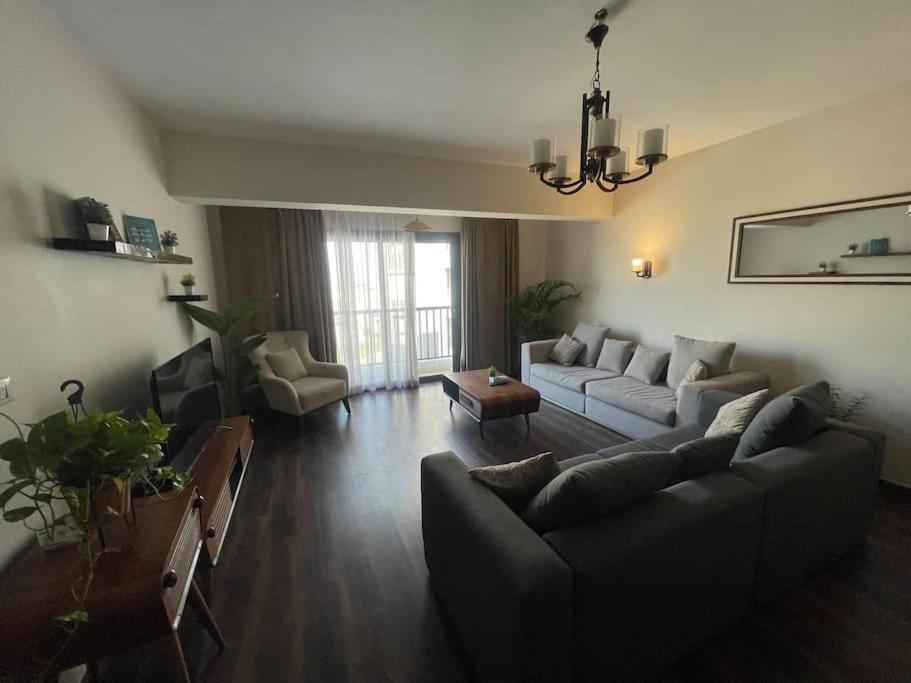 Modern In Portoncwith Pool Apartamento *